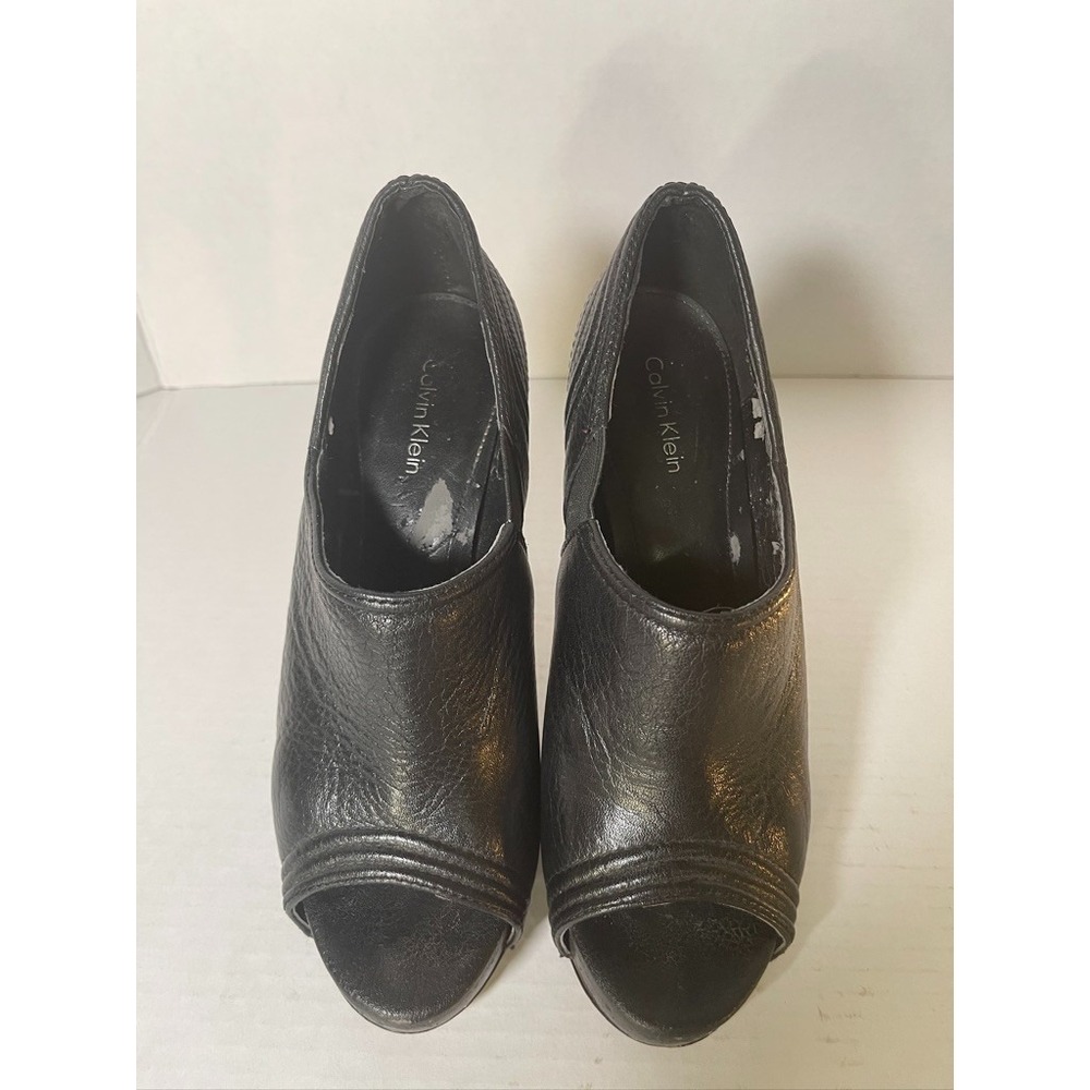 Ladies Calvin Klein Black Leather Peek a boo Bootie Size 6M